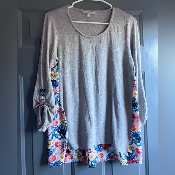 Hawthorn Mixed Print Knit Top - Stitchfix - Picture 2 of 4